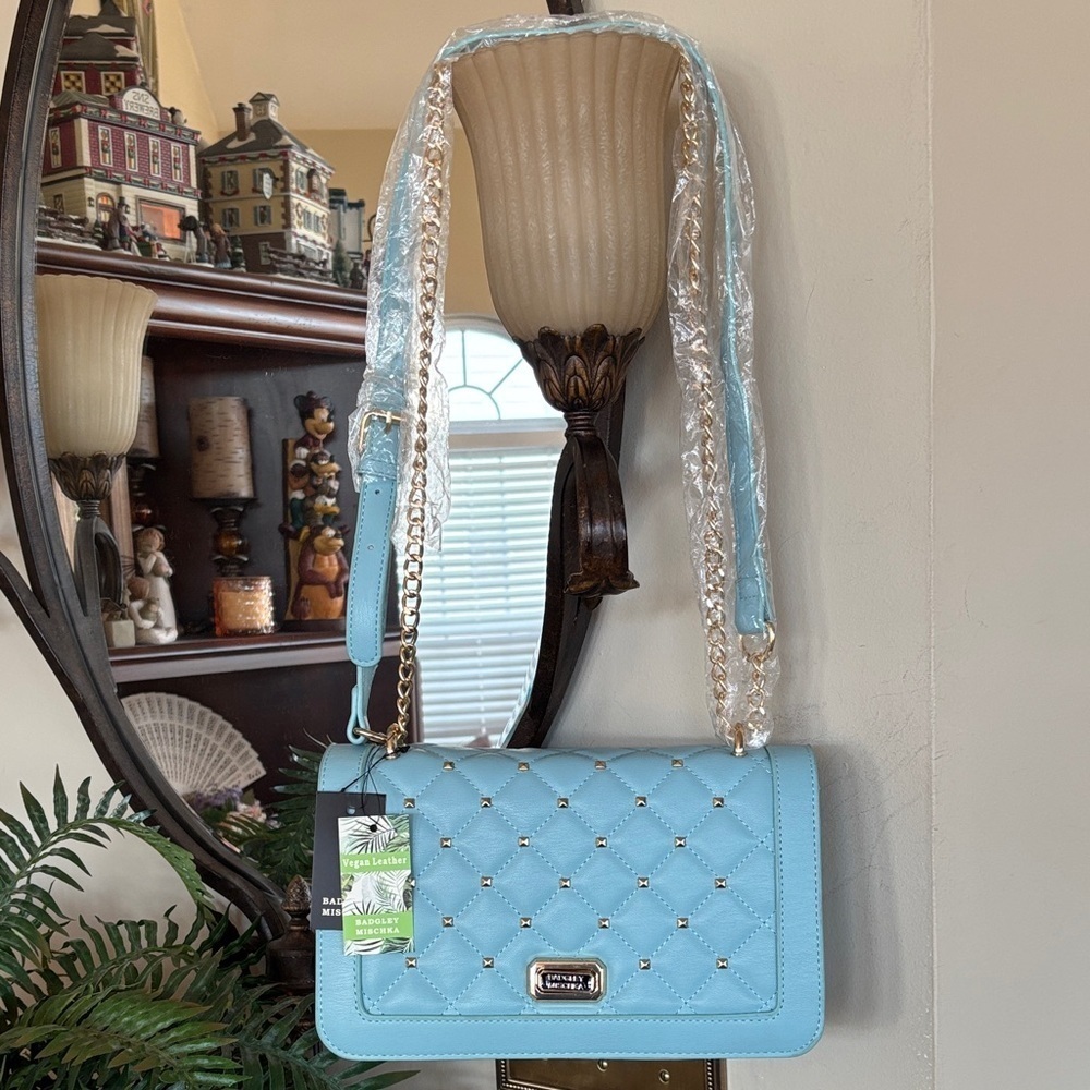 Brand New Badgley Mischka Light Blue w/ Gold Tone Chain Studs Quilt Stitch Purse